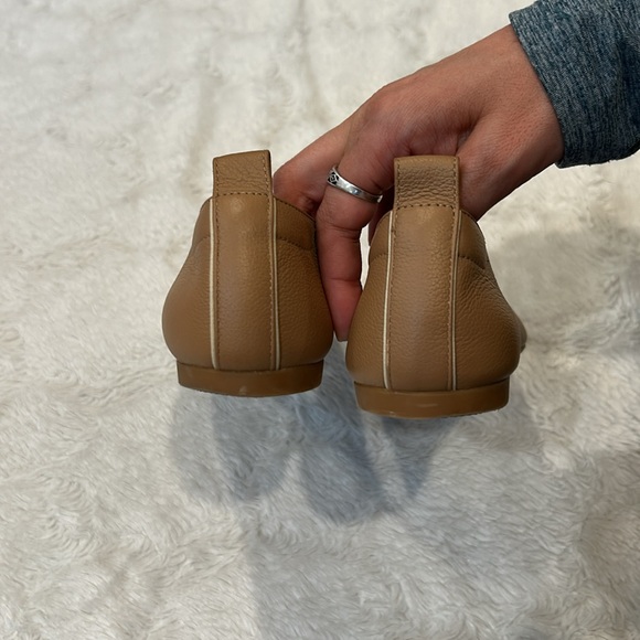 Everlane Italian Leather ‘The Day Glove’ Camel Flats - Picture 9 of 14